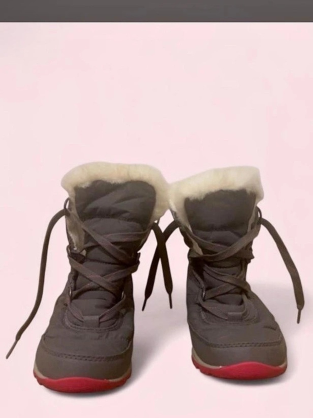 Sorel Gray boots with pink soles US 7.5